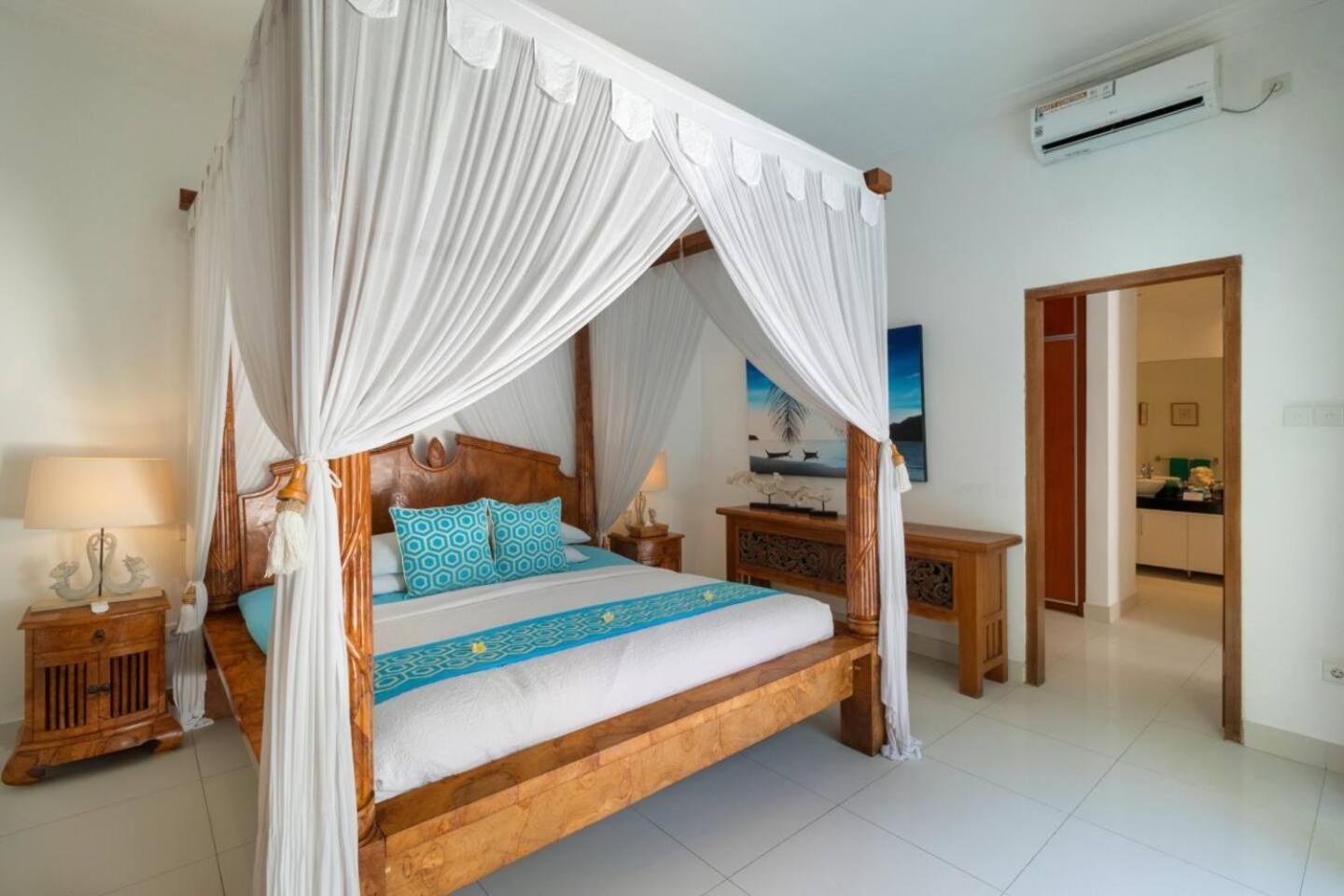 Super Value 3 Bed, Seminyak, Walk To *