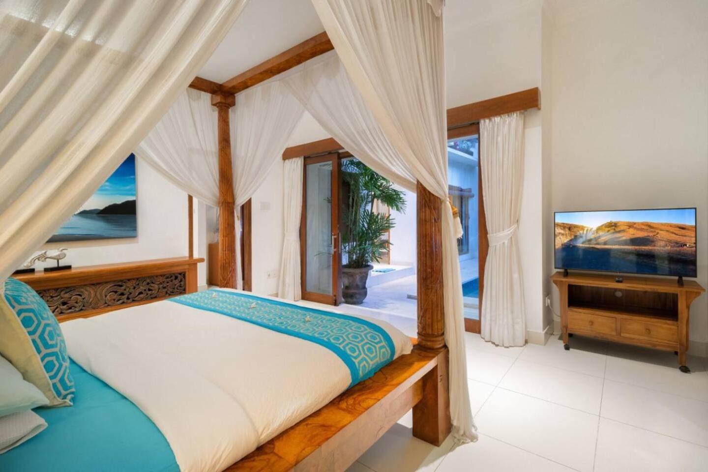 Super Value 3 Bed, Seminyak, Walk To * Seminyak (Bali)
