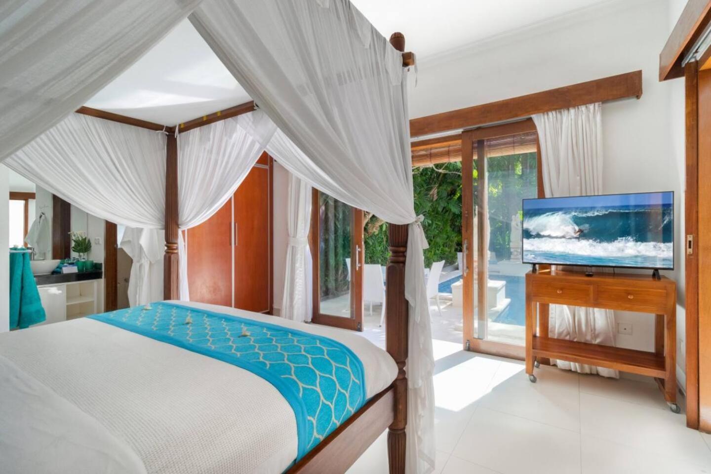 Super Value 3 Bed, Seminyak, Walk To Biệt thự *