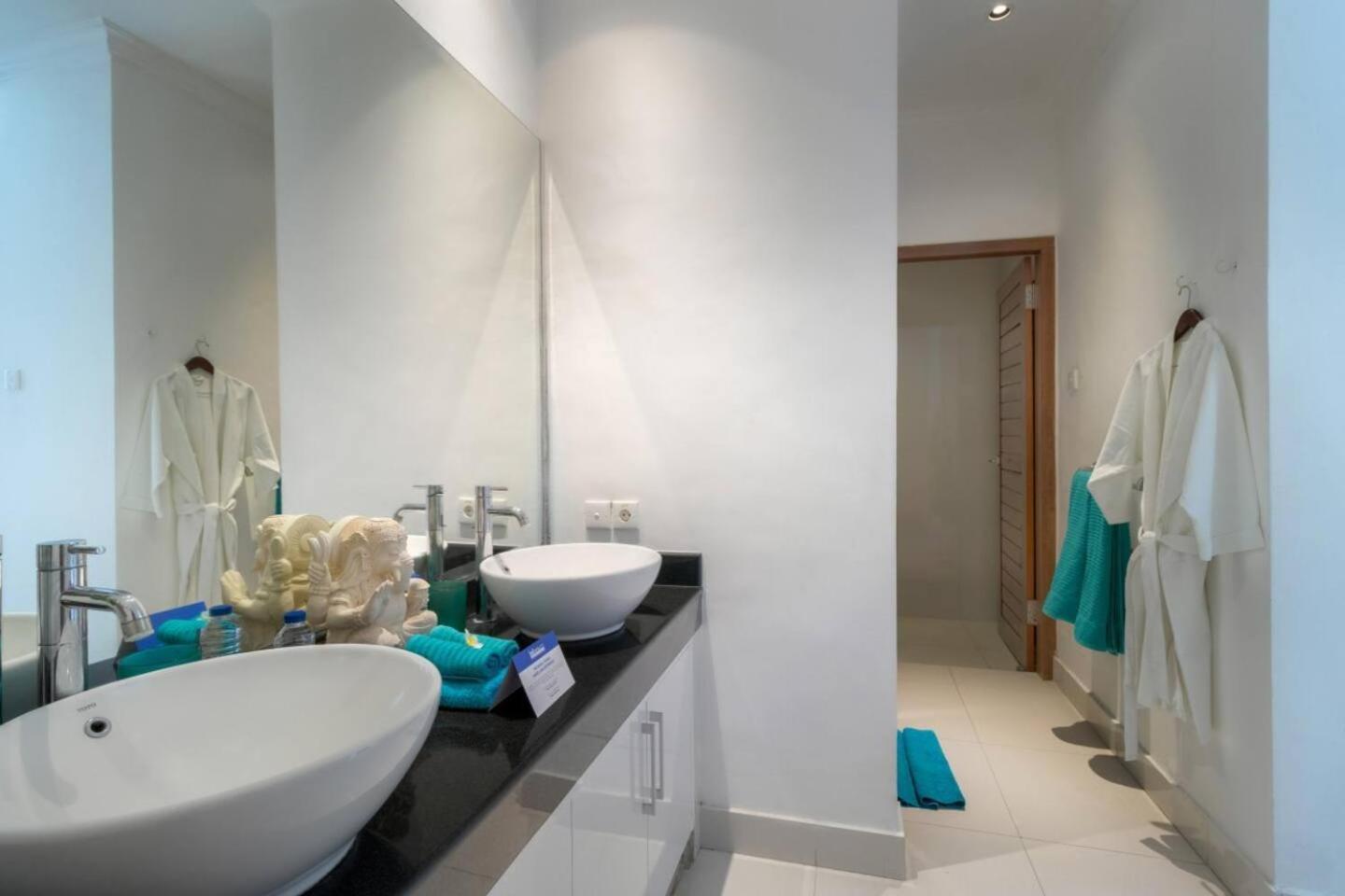 Biệt thự Super Value 3 Bed, Seminyak, Walk To *
