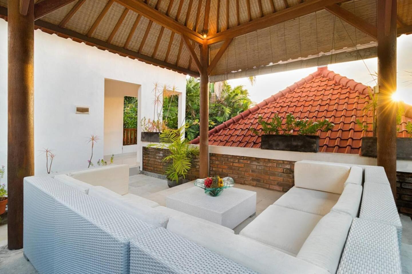 Biệt thự Super Value 3 Bed, Seminyak, Walk To *