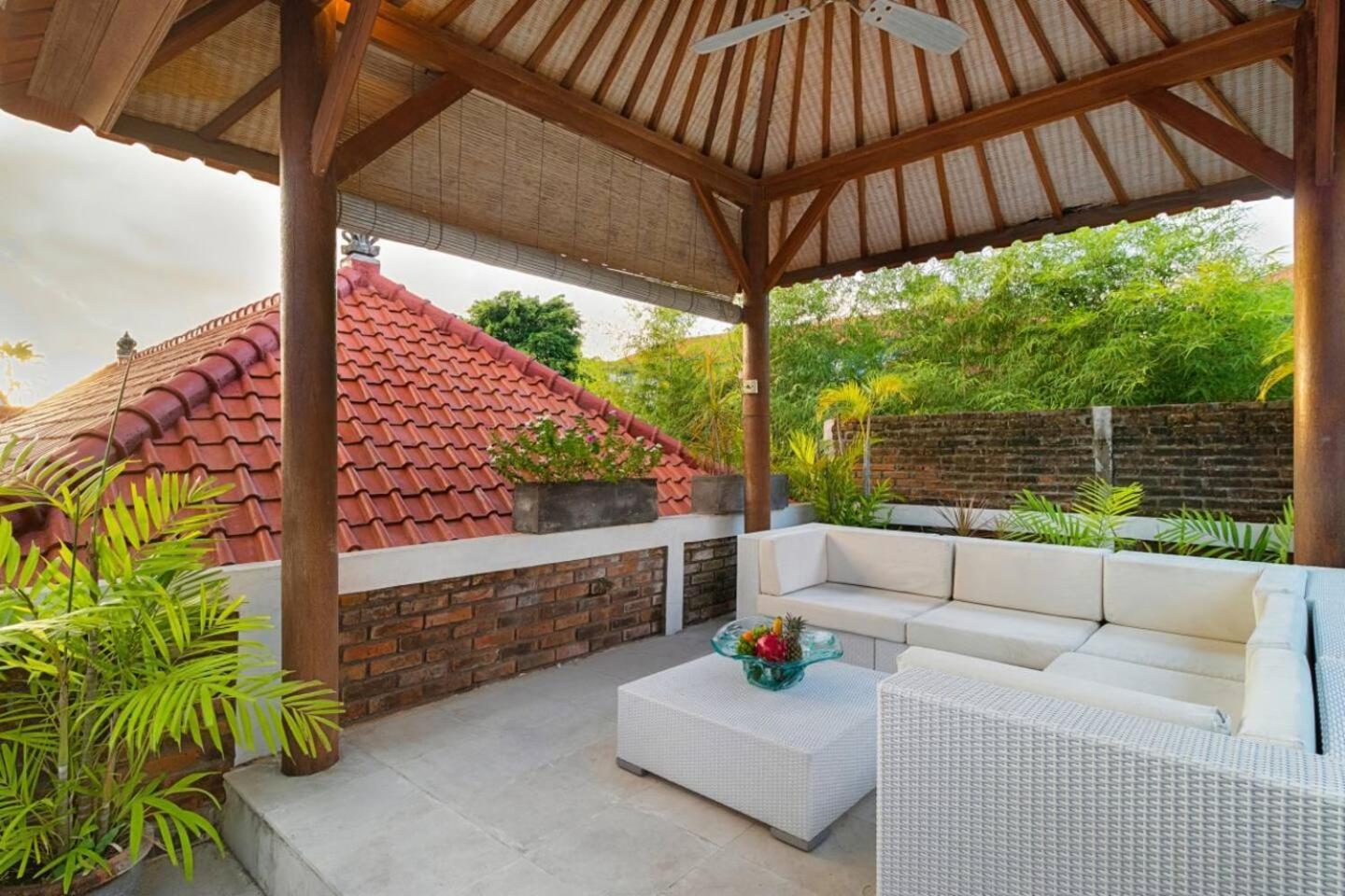 Super Value 3 Bed, Seminyak, Walk To *