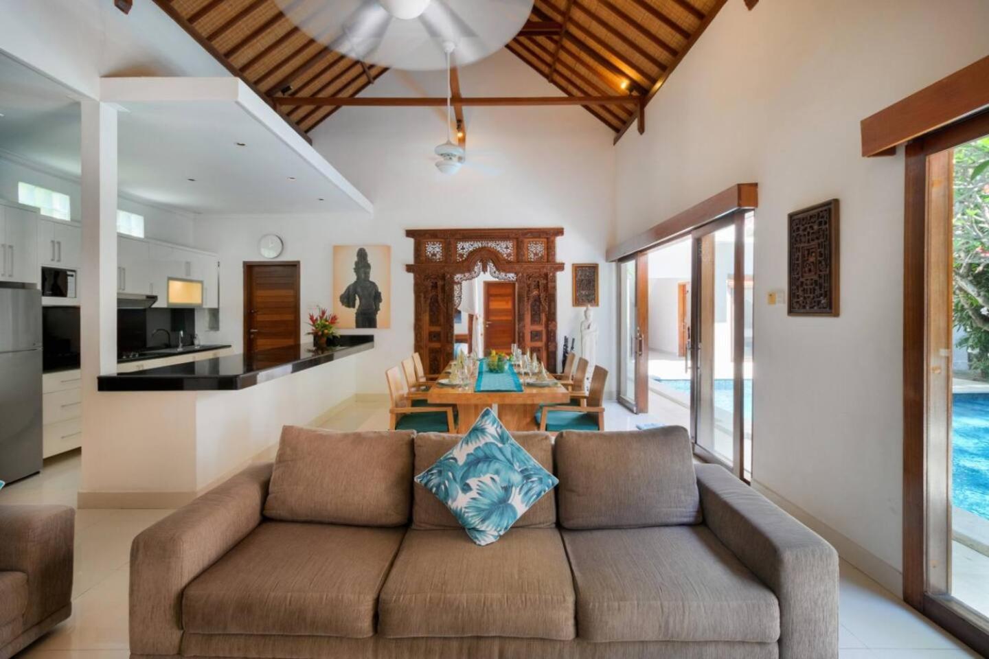 Super Value 3 Bed, Seminyak, Walk To *