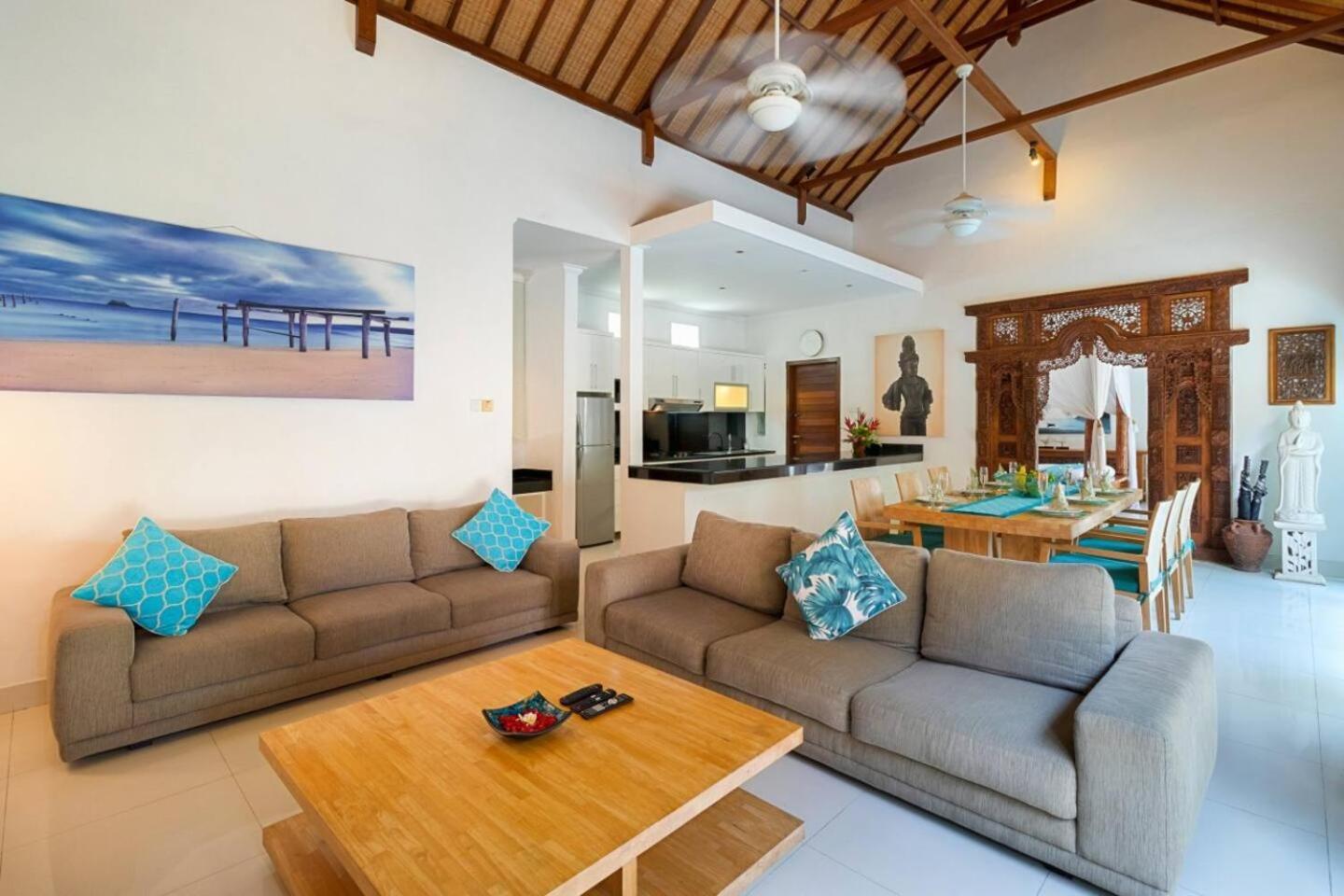 Super Value 3 Bed, Seminyak, Walk To Biệt thự *