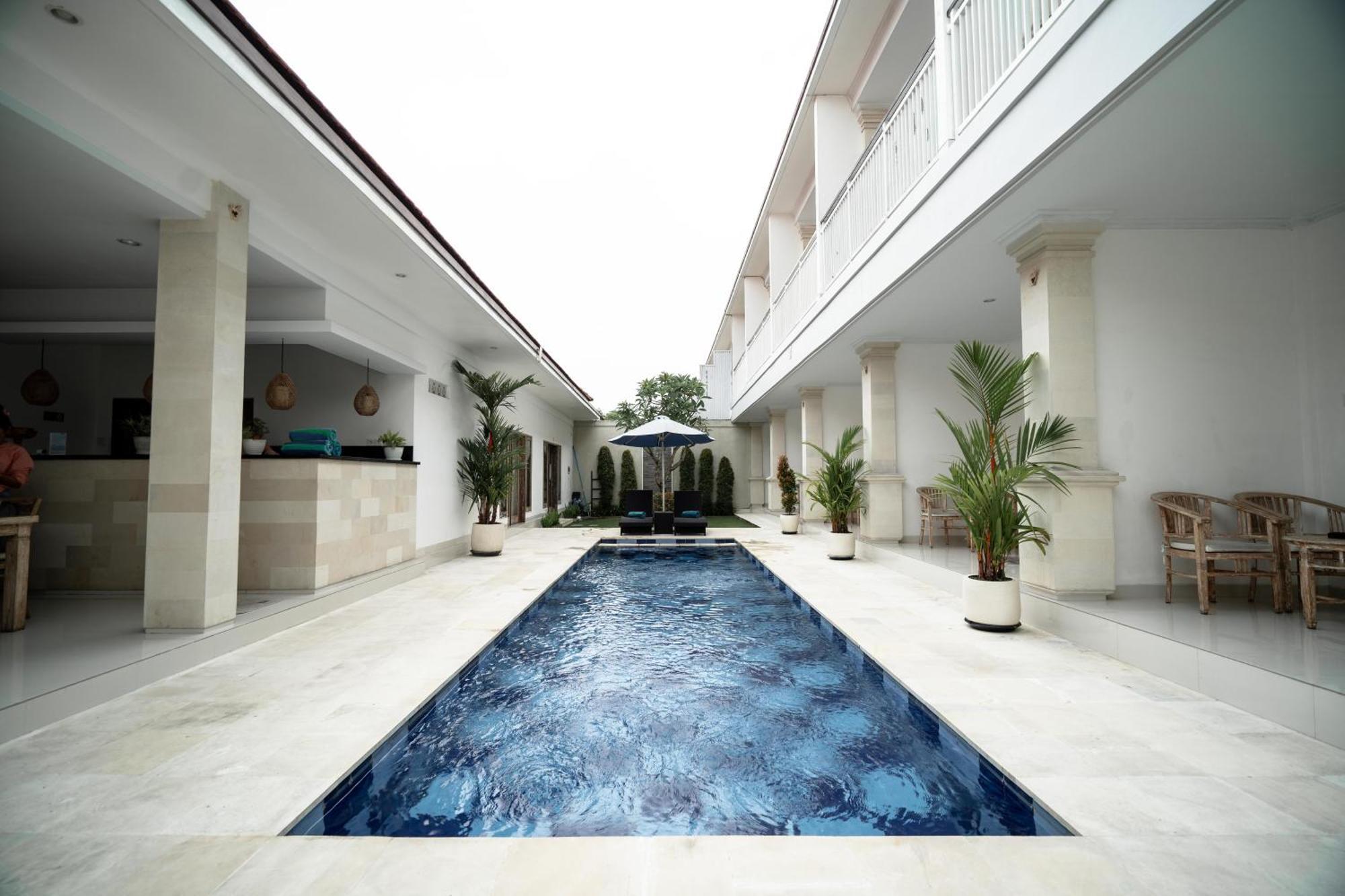 Homestay The Eight & Bali -