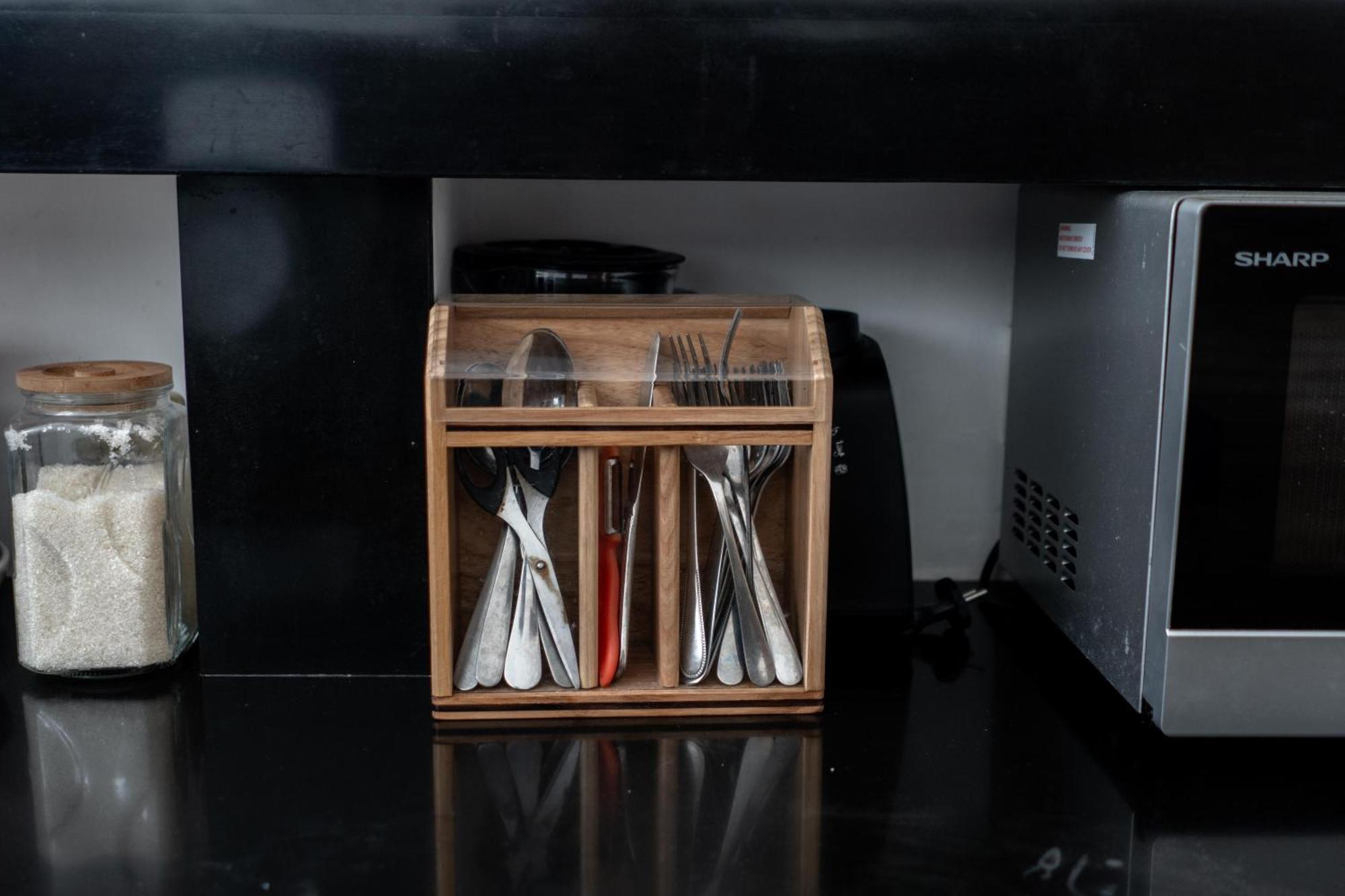 The Eight & Bali -