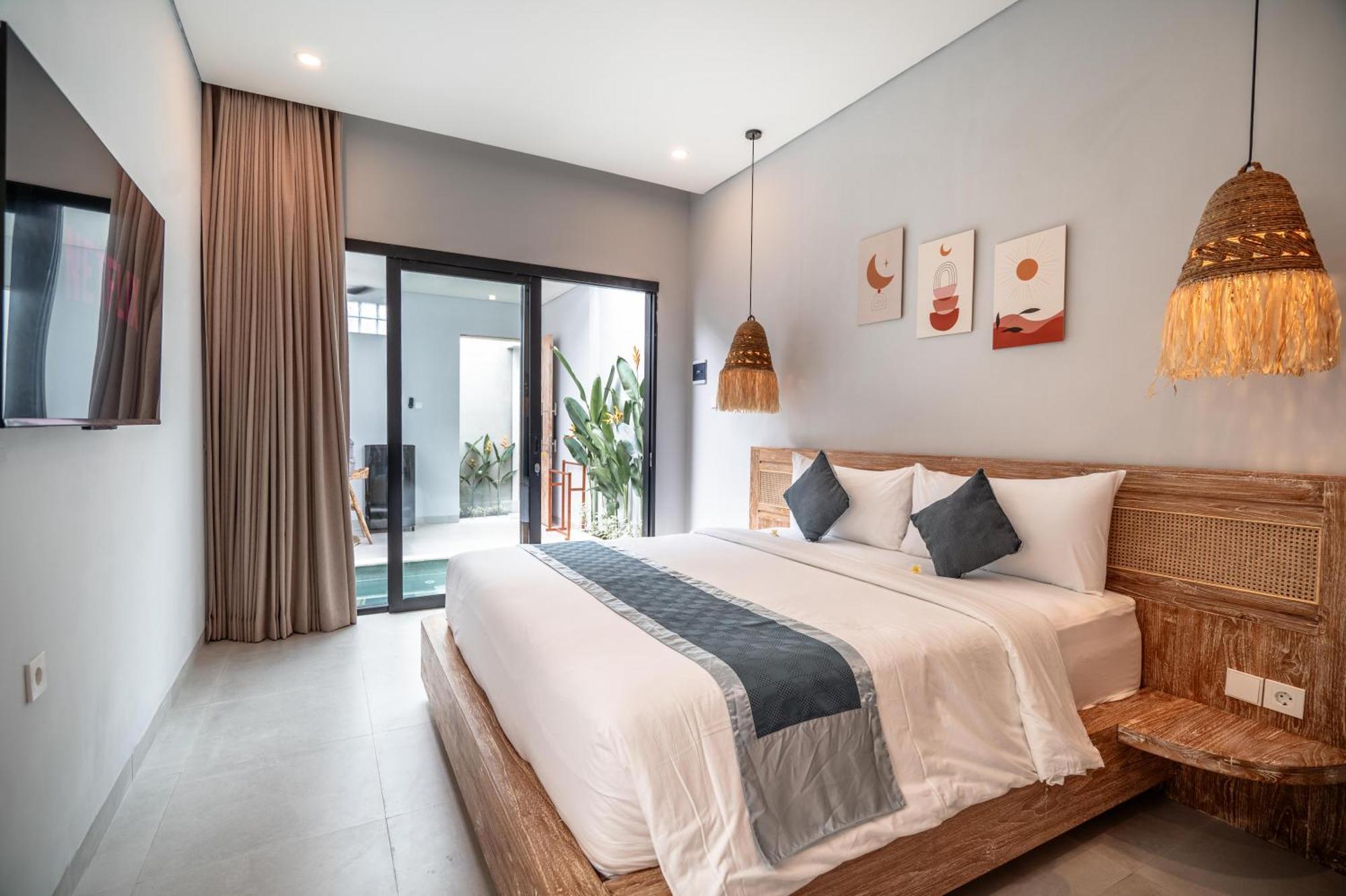 Homestay The Eight & Bali -