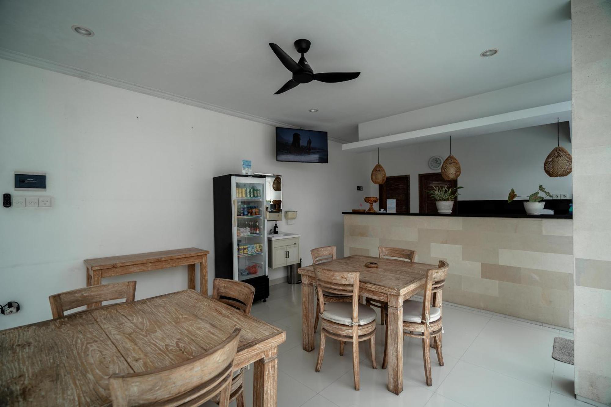 Homestay The Eight & Bali - *