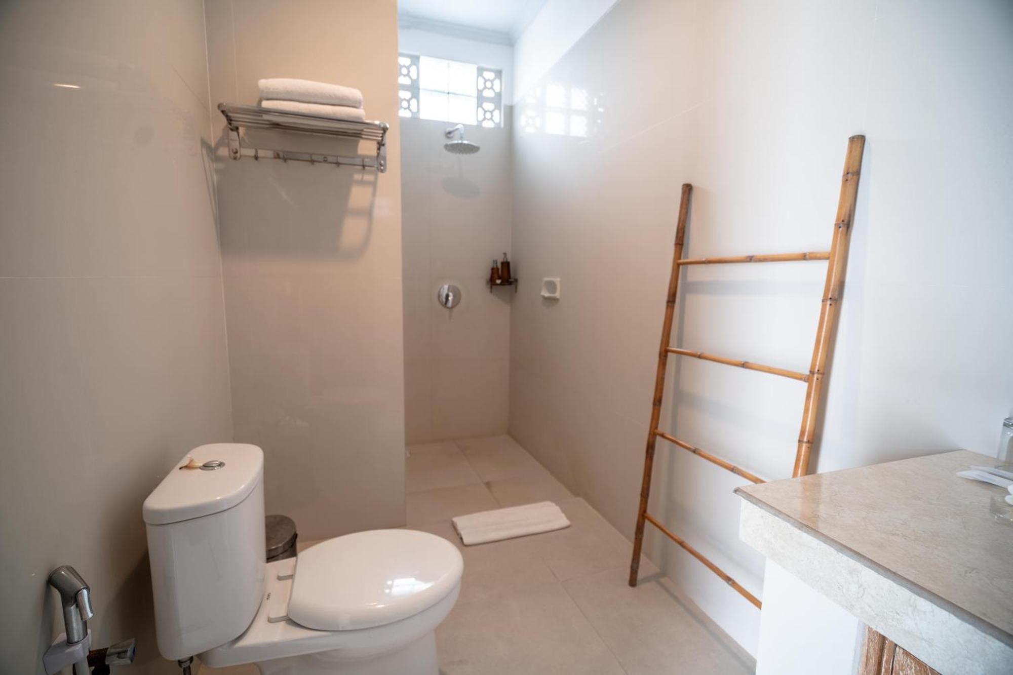 Homestay The Eight & Bali -