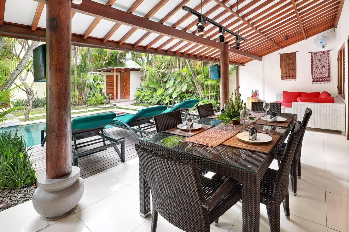 Super Value 4 Bedroom, Walk To Bintang Supermarket Villa *