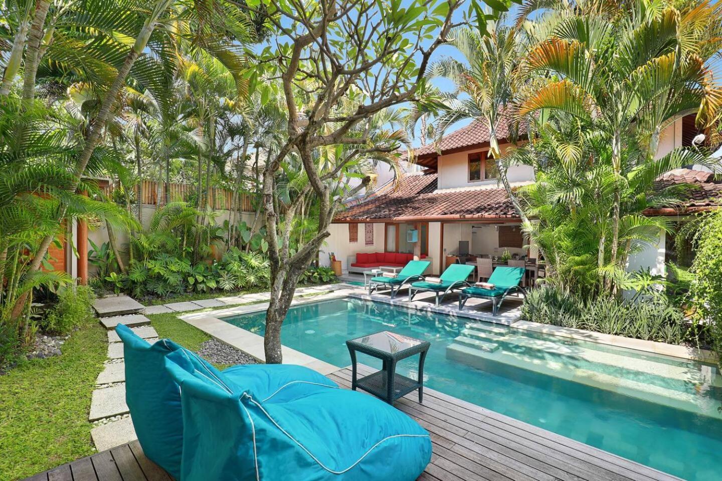 Villa Super Value 4 Bedroom, Walk To Bintang Supermarket Seminyak (Bali)
