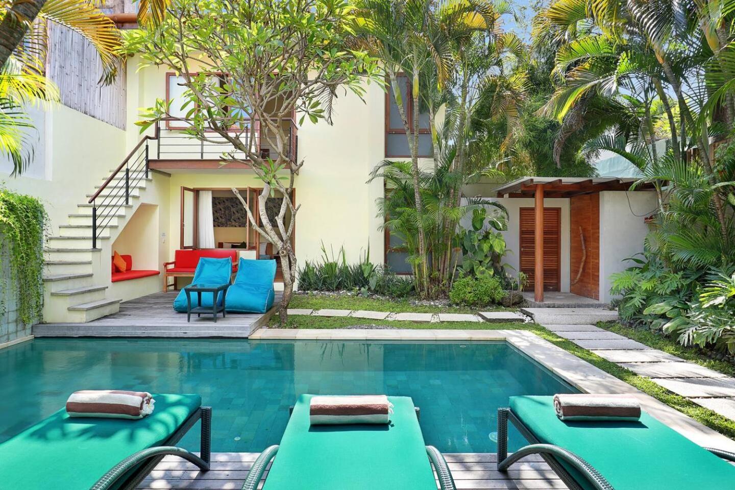 Super Value 4 Bedroom, Walk To Bintang Supermarket Villa