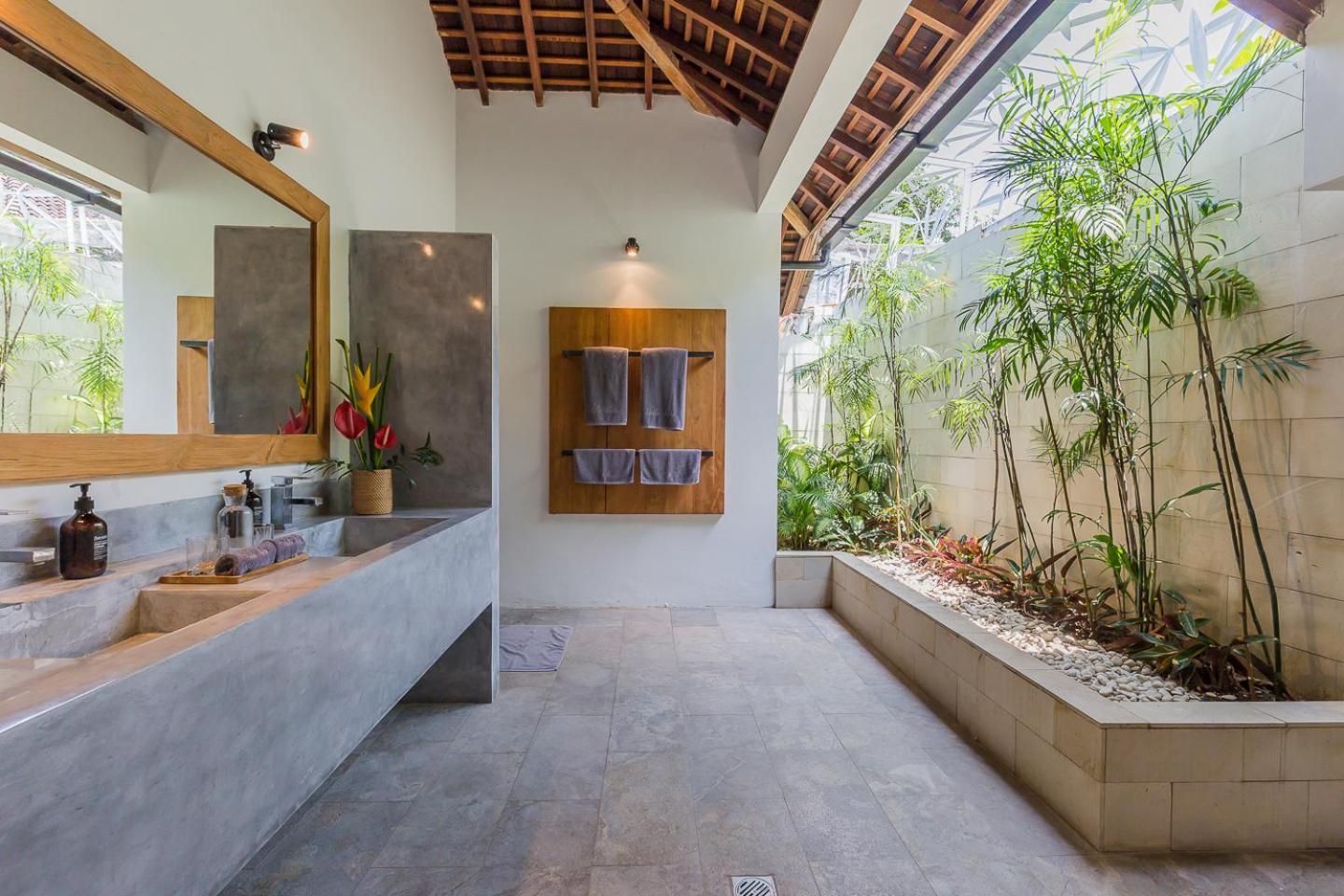 Hitu Seminyak