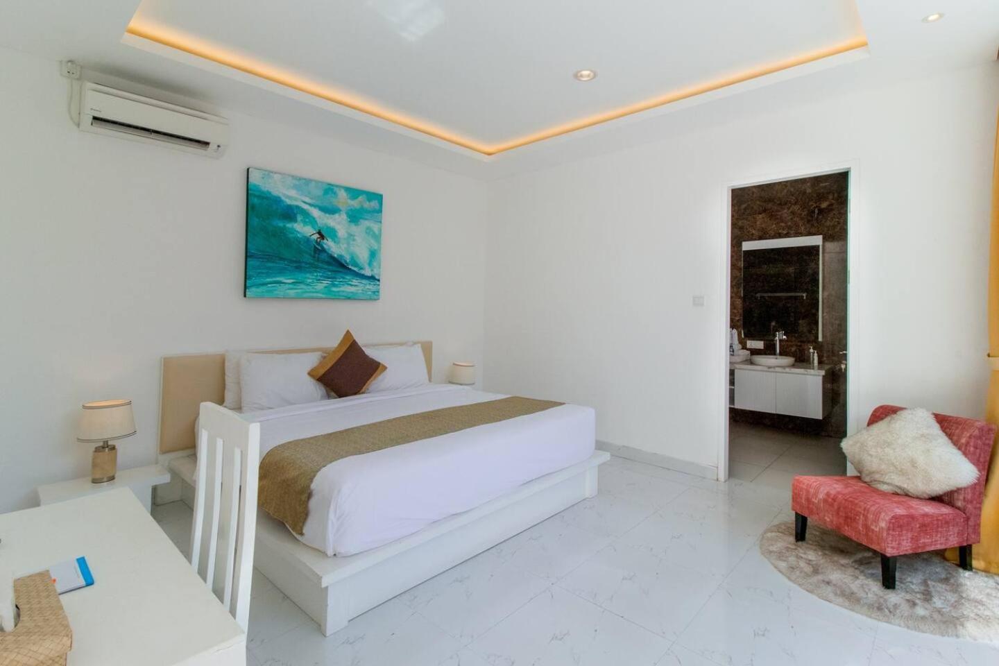 Villa Superb 3 Bed Villa, Walk To Beach, Fast Wi-fi, Seminyak (Bali)