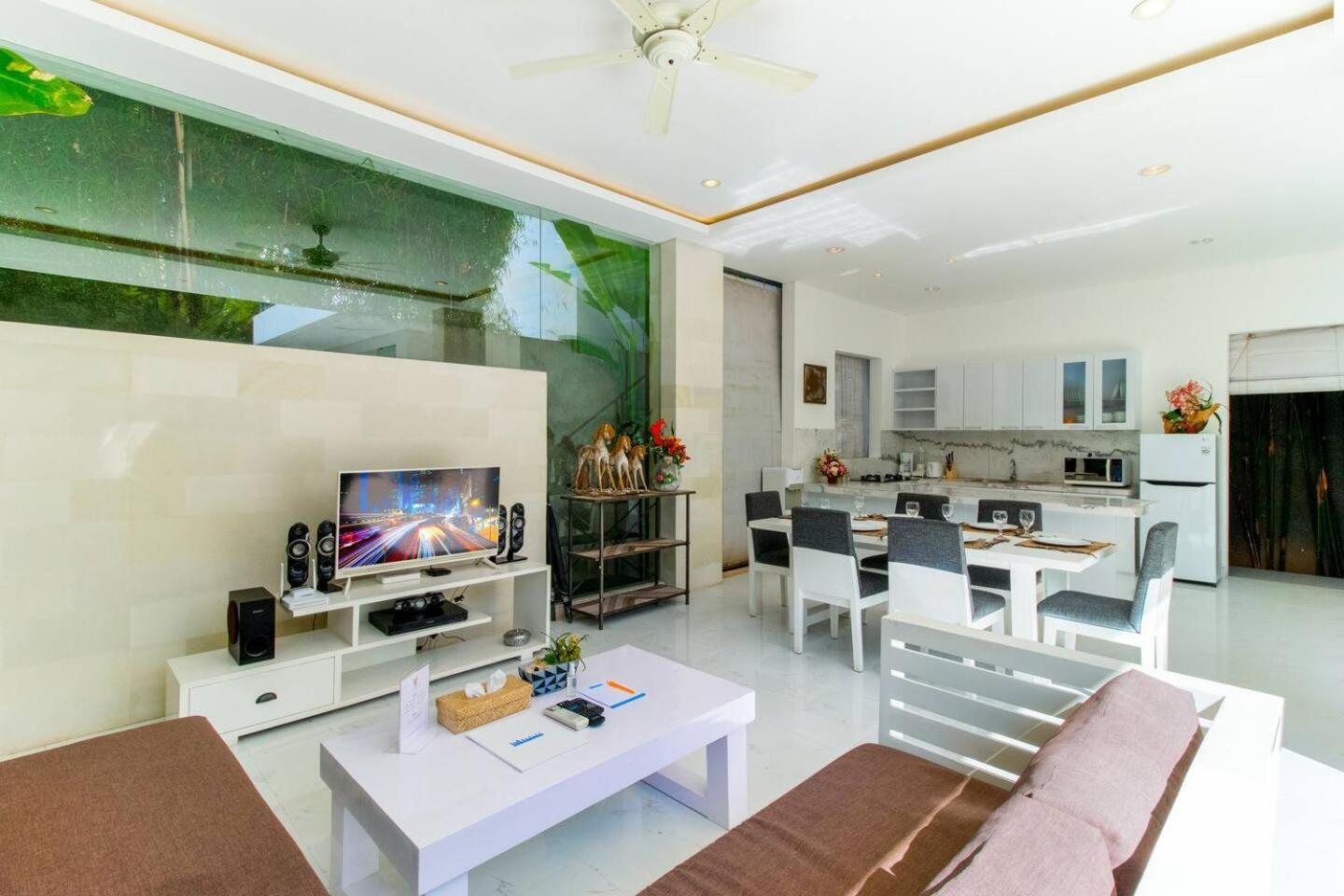 Villa Superb 3 Bed Villa, Walk To Beach, Fast Wi-fi, Seminyak (Bali)