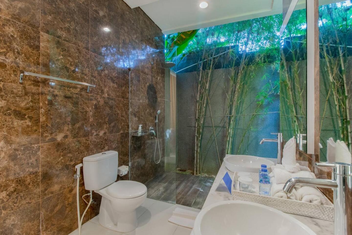 Villa Superb 3 Bed Villa, Walk To Beach, Fast Wi-fi, Seminyak (Bali)