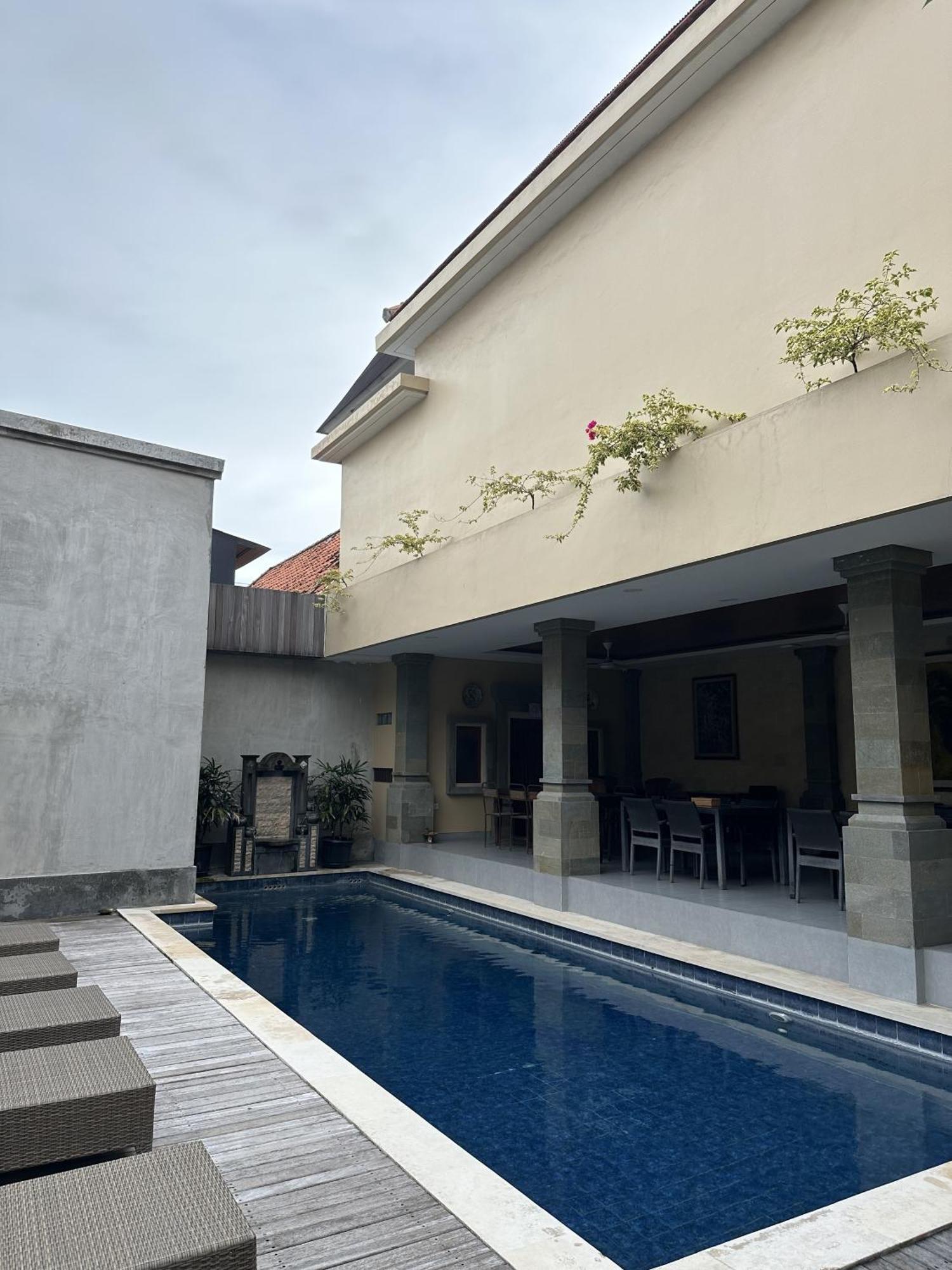 Hotel Bunga 3*