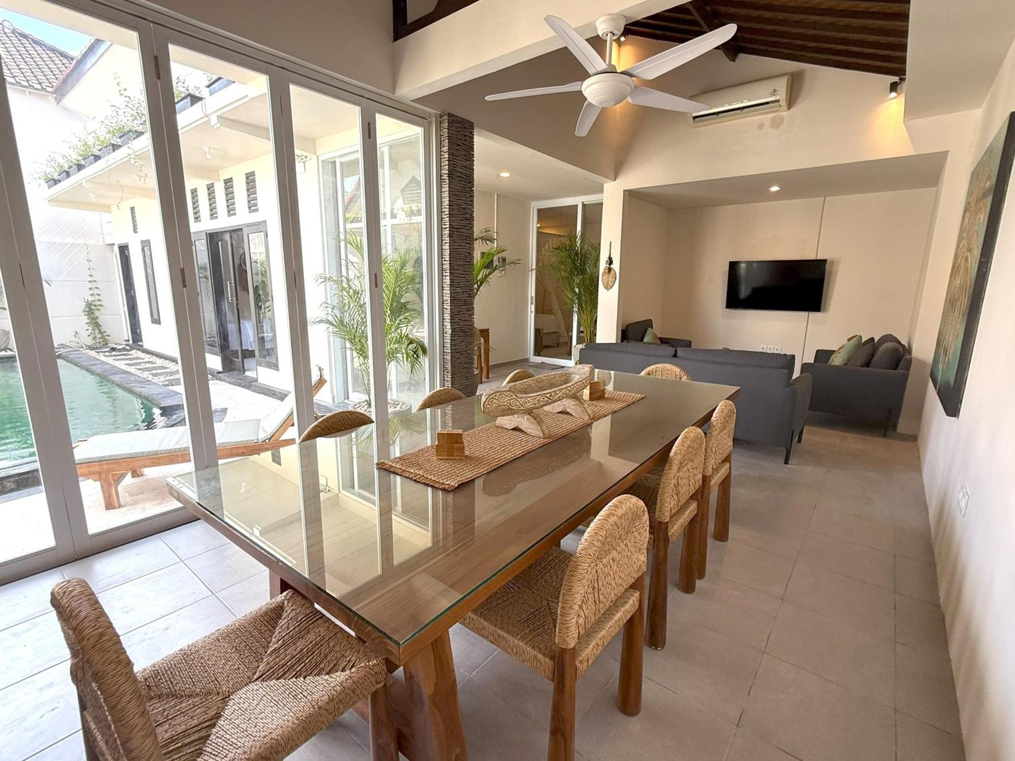 Villa Kas Legian - 6 Bedroom Seminyak (Bali)