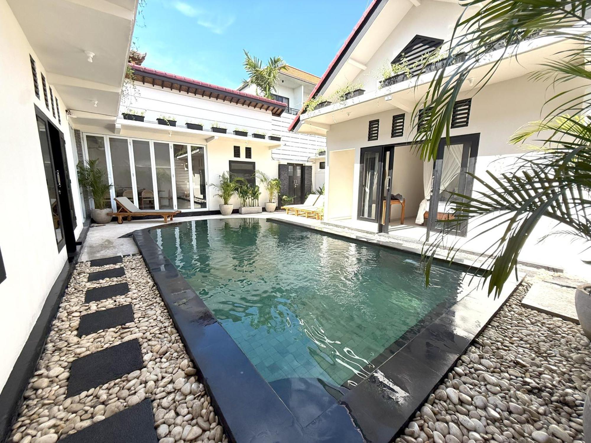 Kas Legian - 6 Bedroom