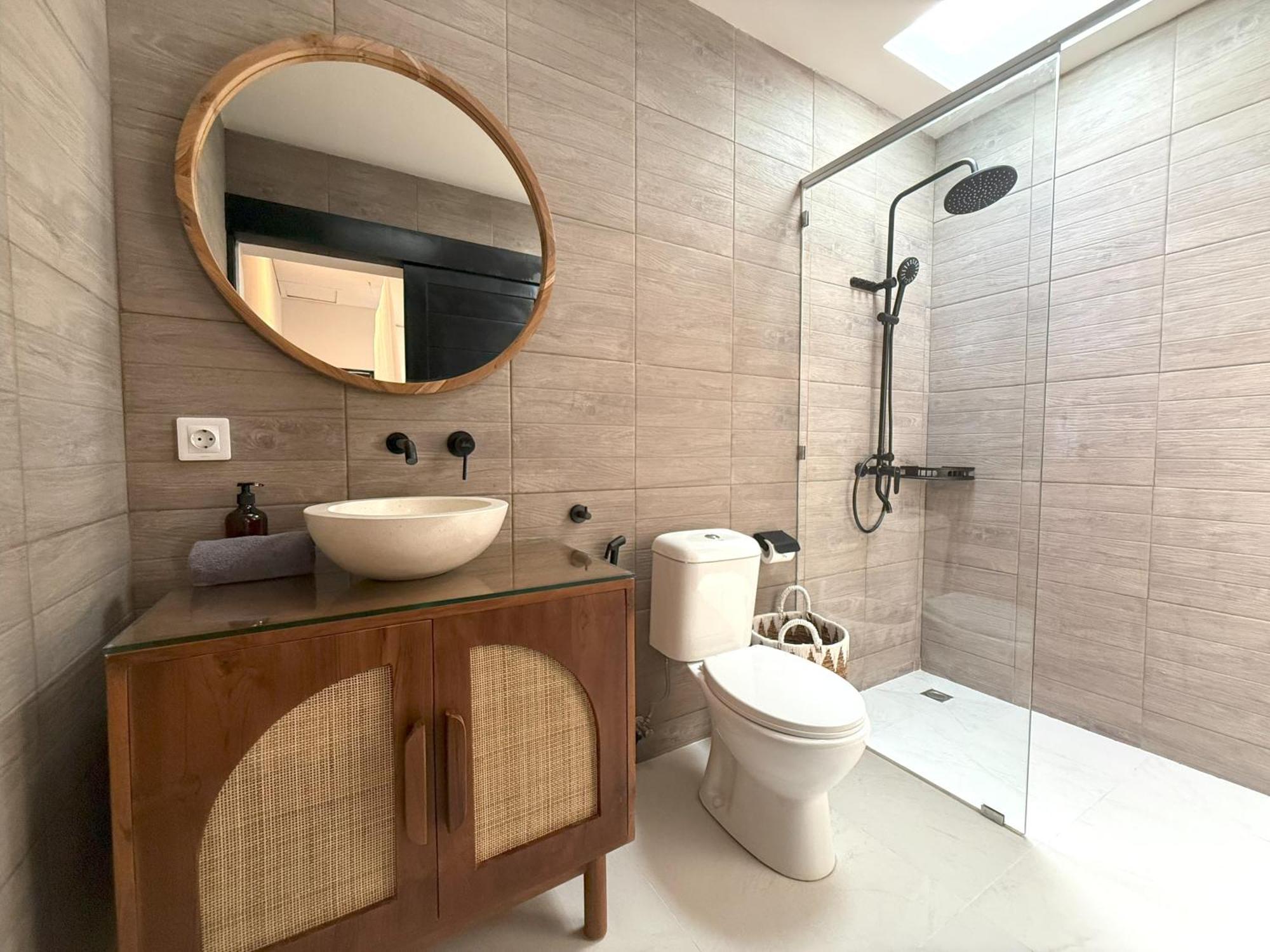 Kas Legian - 6 Bedroom Seminyak (Bali)