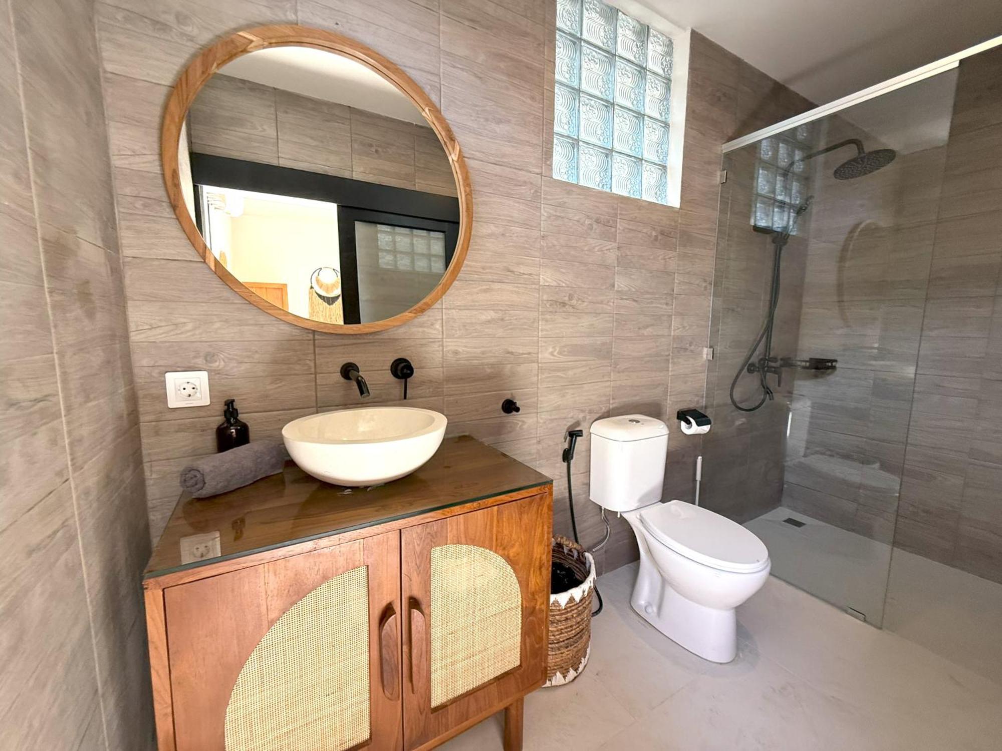 Kas Legian - 6 Bedroom