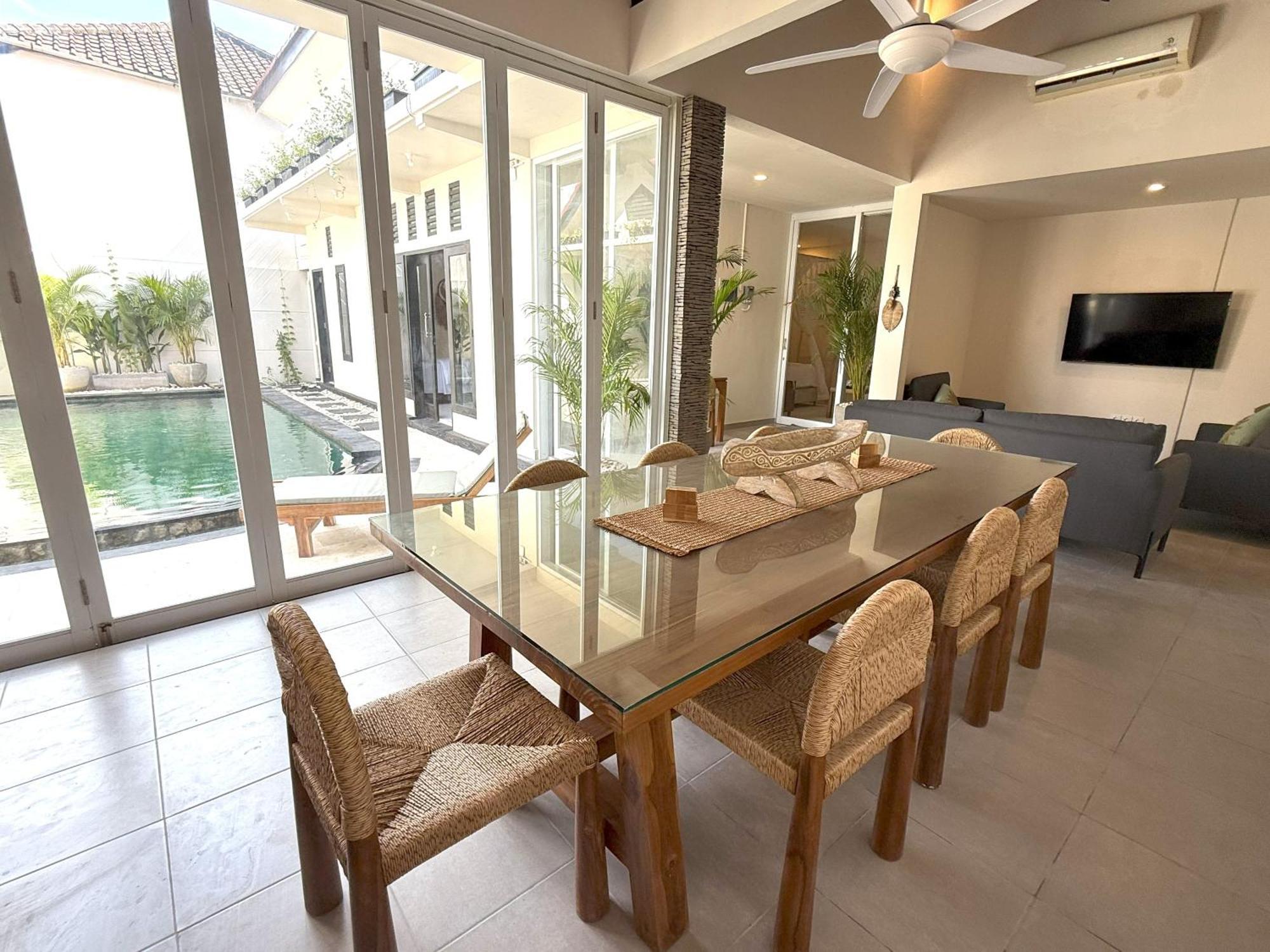 Kas Legian - 6 Bedroom Villa *