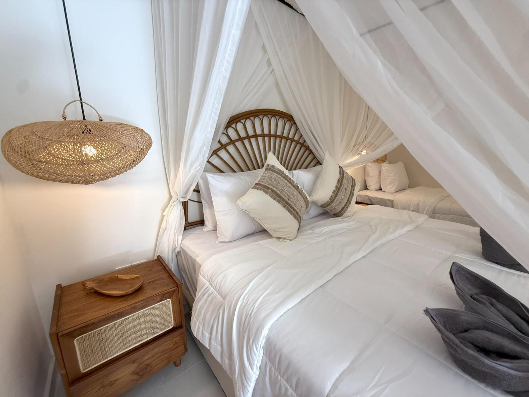 Kas Legian - 6 Bedroom