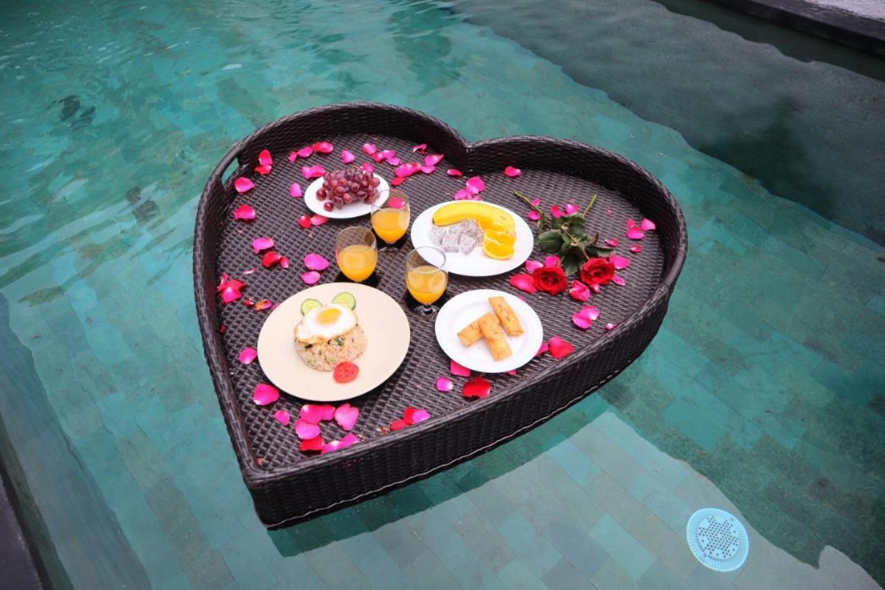 Private In Tropical Pool Guest house *