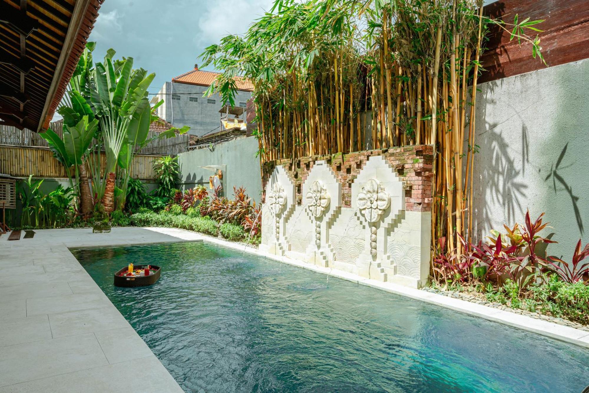 Shanti Estate By Nakula * Seminyak (Bali)