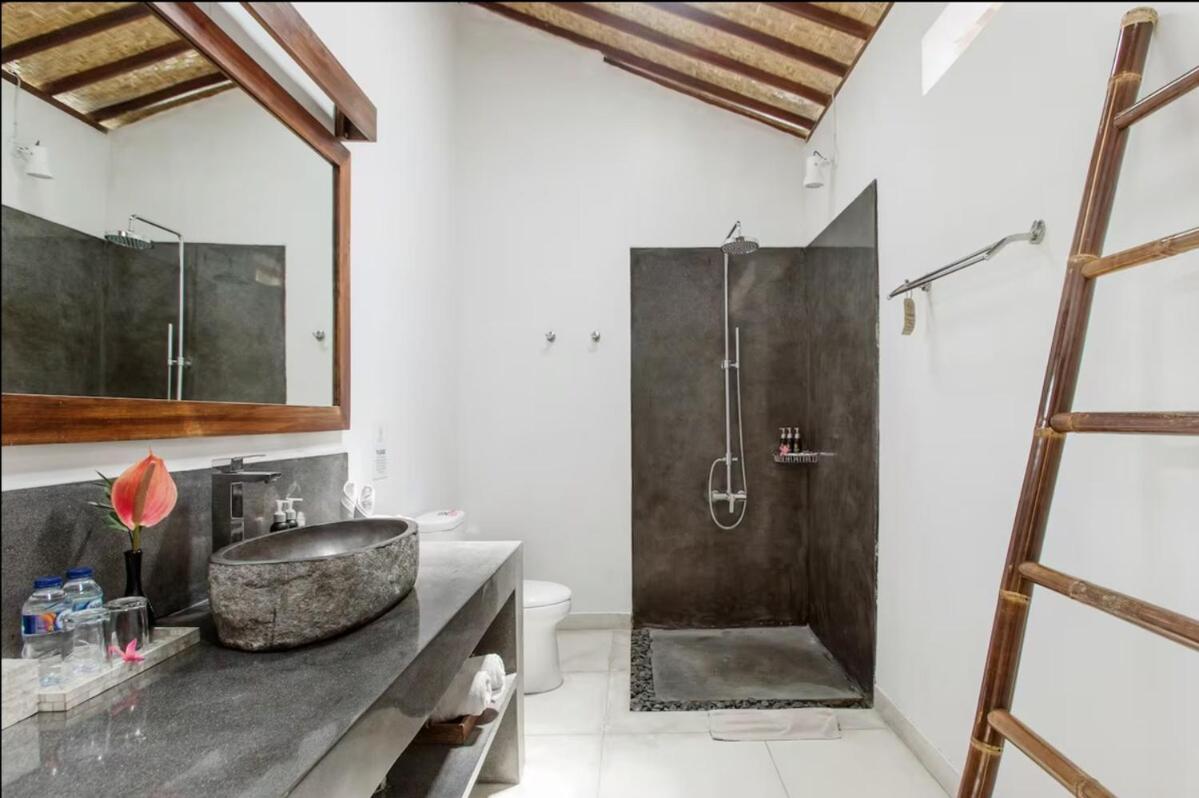 The Clovewood Villa *