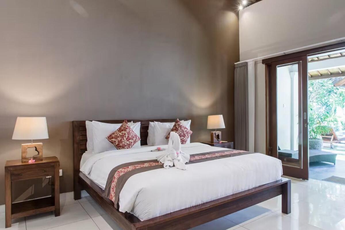 The Clovewood Villa *