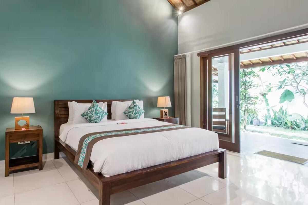 The Clovewood Villa *