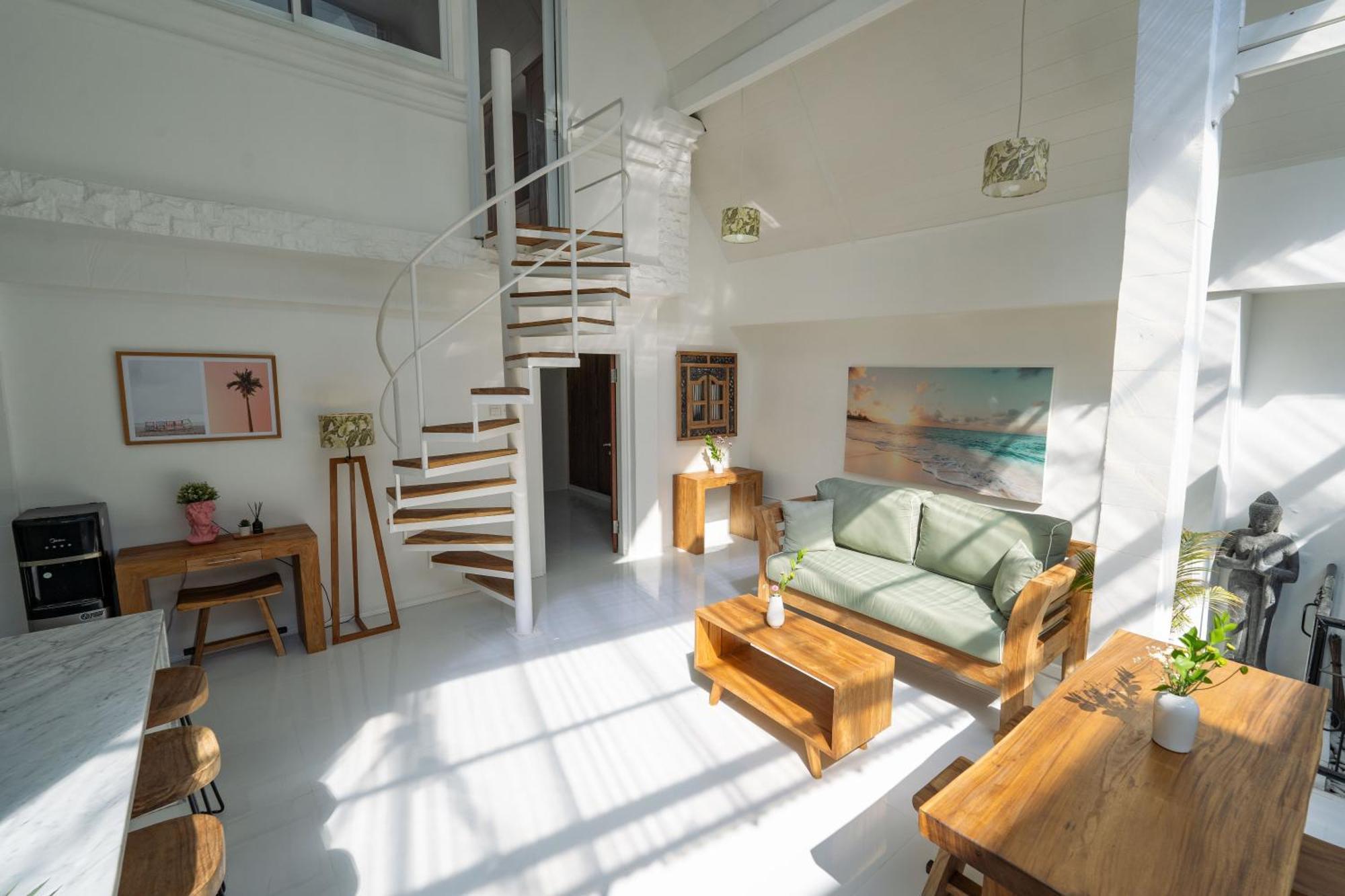 Spacious 3 Bedroom With Private Pool And Billiards *
