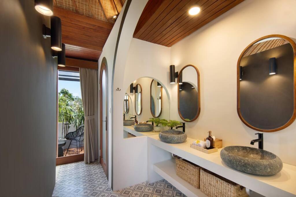 Pawikan Gorgeous 4 Beds In The Heart Of Seminyak (Bali)