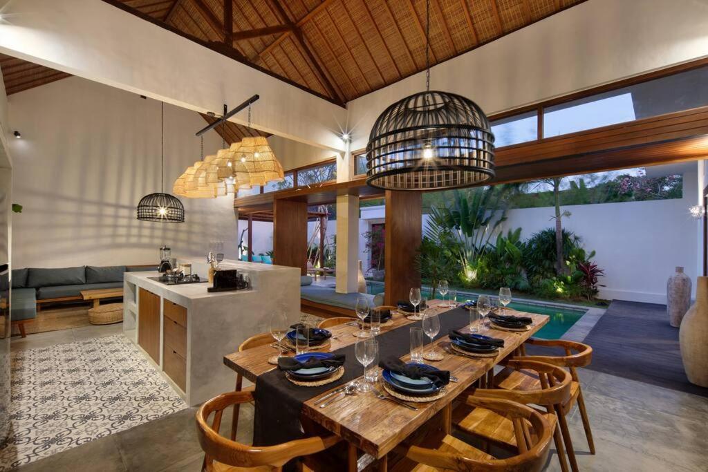 Villa Pawikan Gorgeous 4 Beds In The Heart Of