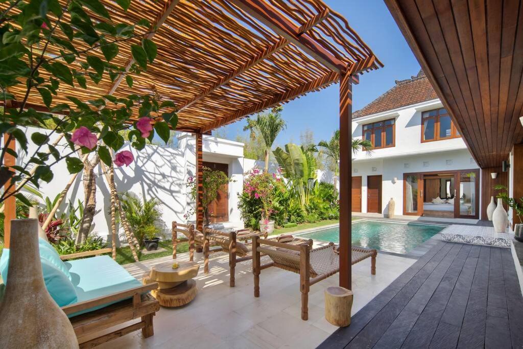 Villa Pawikan Gorgeous 4 Beds In The Heart Of