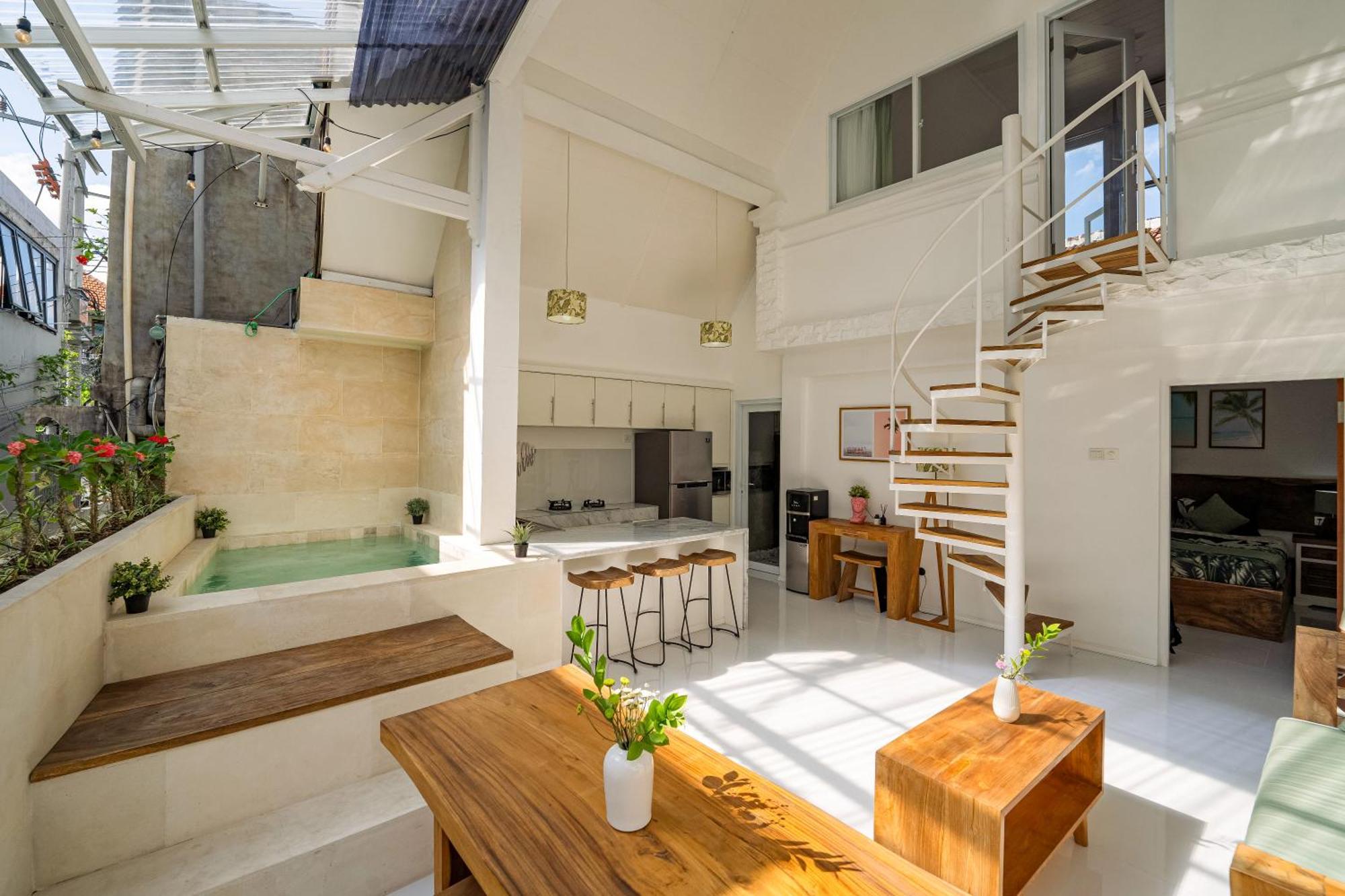 Spacious 3 Bedroom With Private Pool And Billiards Villa