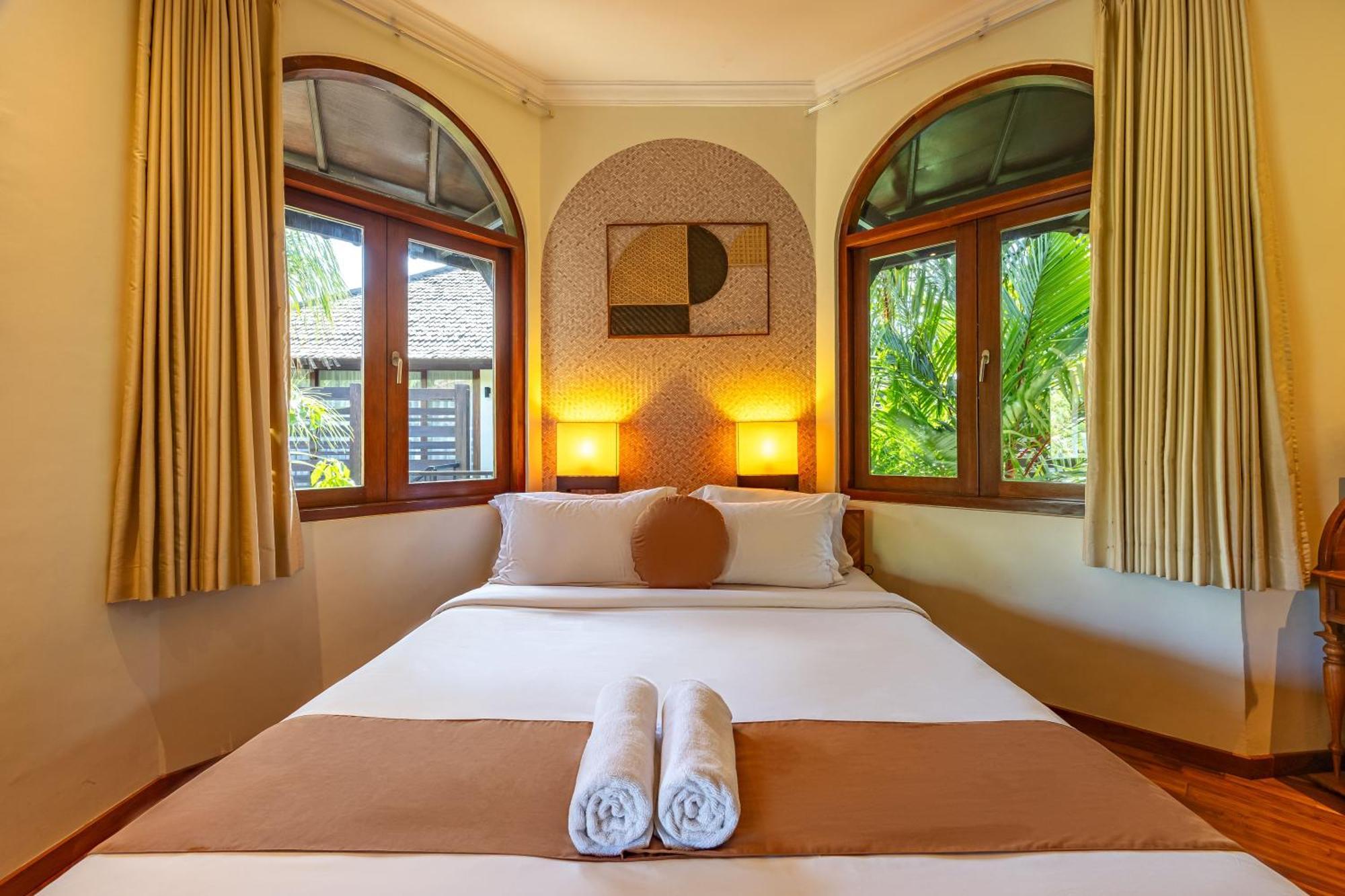 Hotel Cove Urbanest