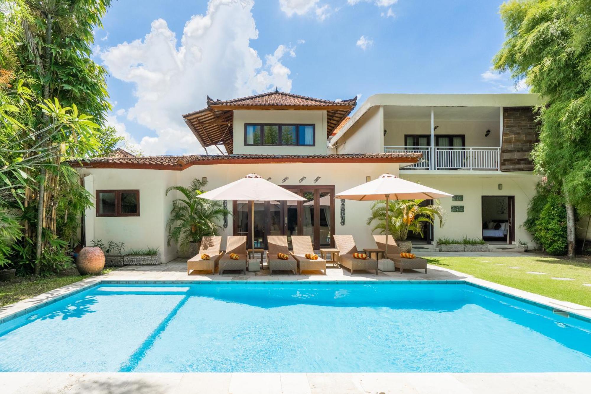10 Bedroom Vista Villa