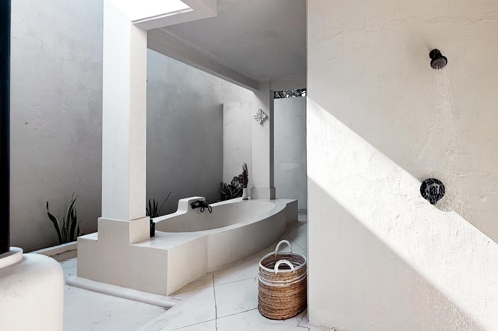 Malicott Athena - 3c Pousada Seminyak