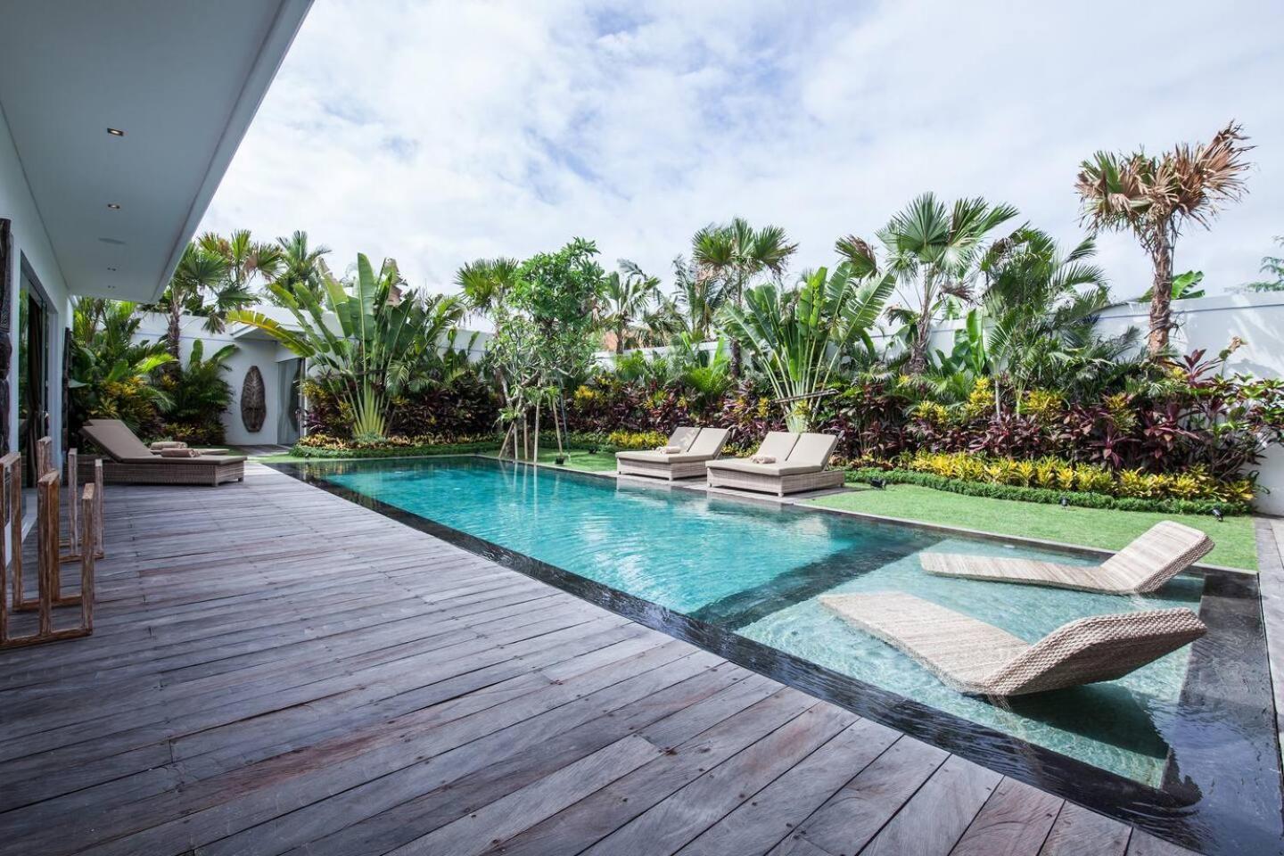 Villa Large 4 Bd Large Garden And Pool *