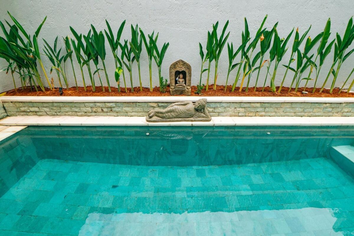 Leona Villa Seminyak (Bali)