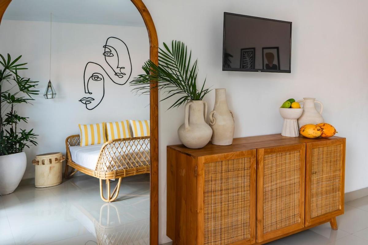 Family Friendly Luxury Pool - Walk To Shops