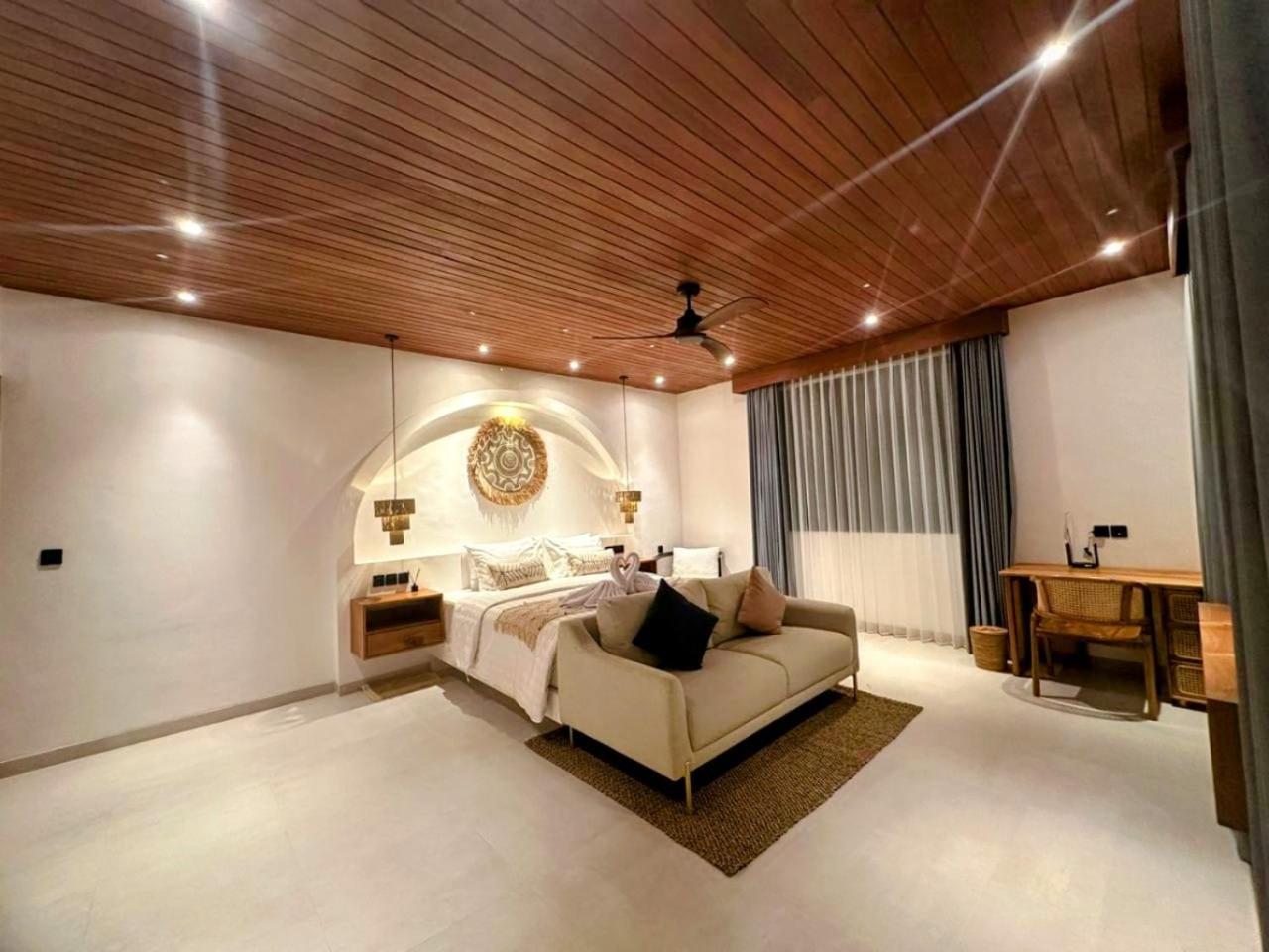Harsita Management Villa Seminyak (Bali)