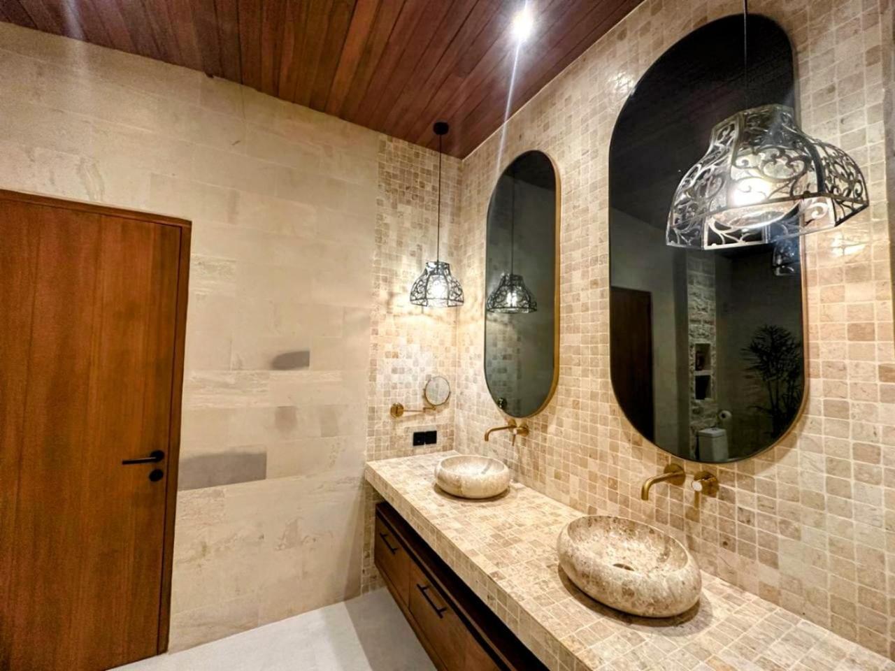 Harsita Management Villa