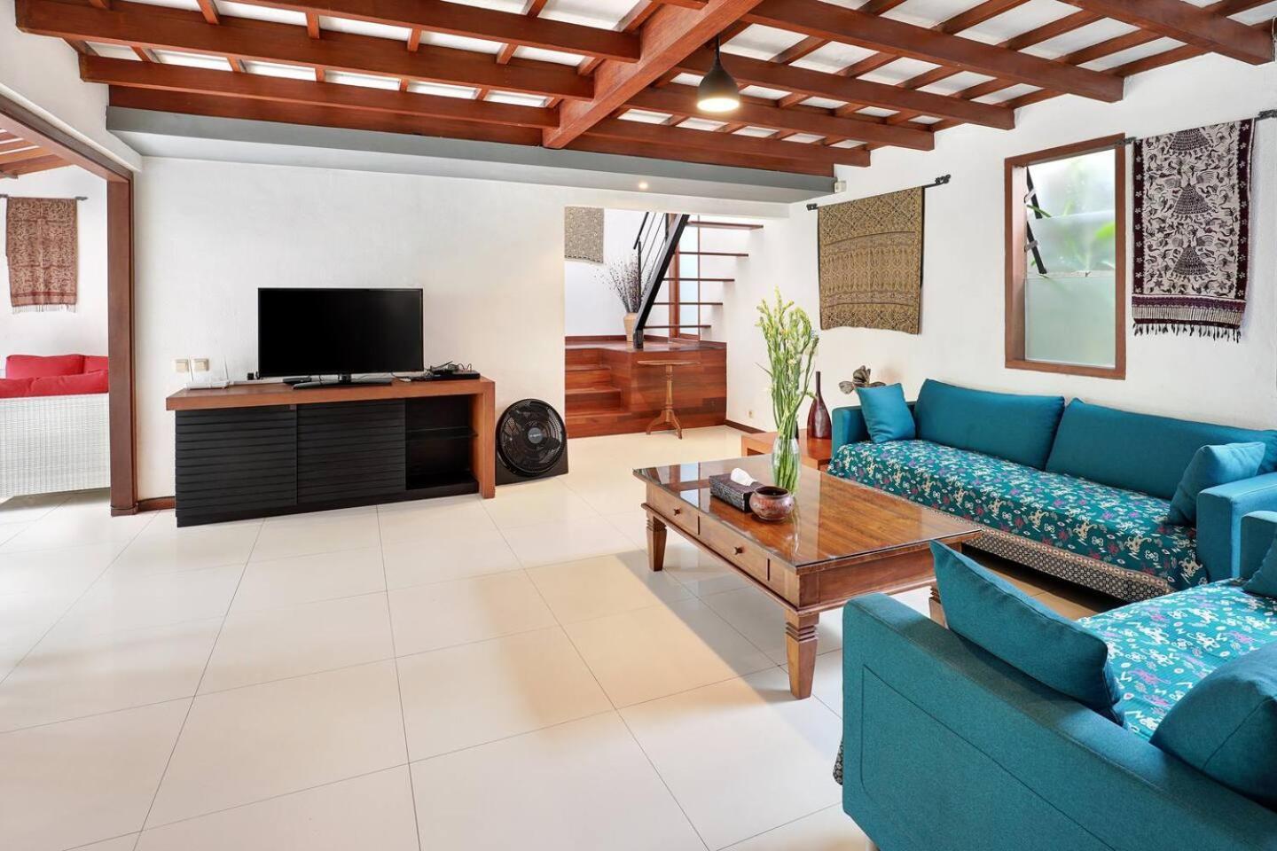 Villa Super Value 4 Bedroom, Walk To Bintang Supermarket *