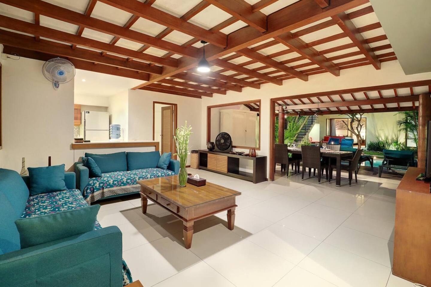 Super Value 4 Bedroom, Walk To Bintang Supermarket * Seminyak (Bali)