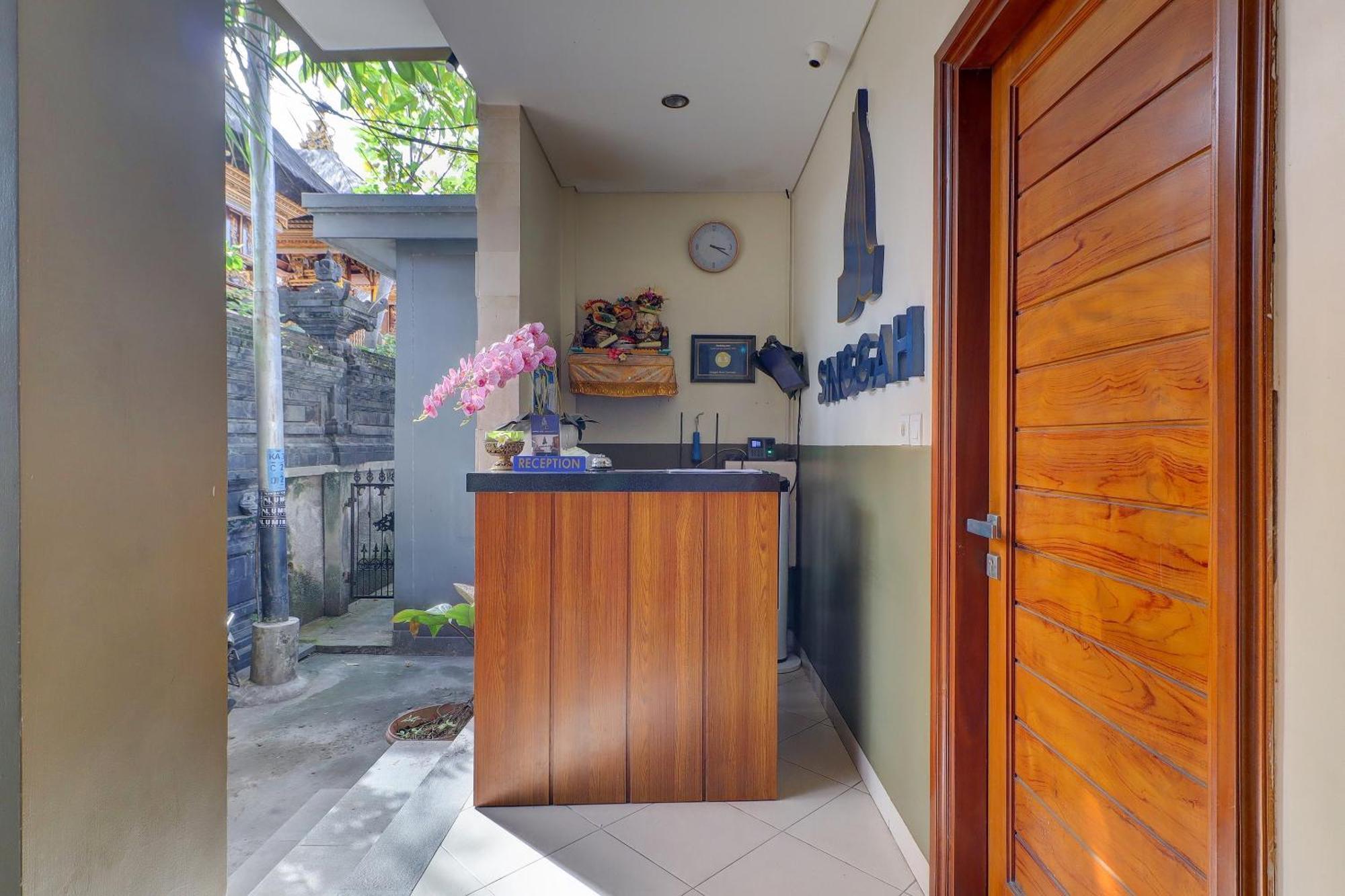Oyo Life 92852 Singgah Legian