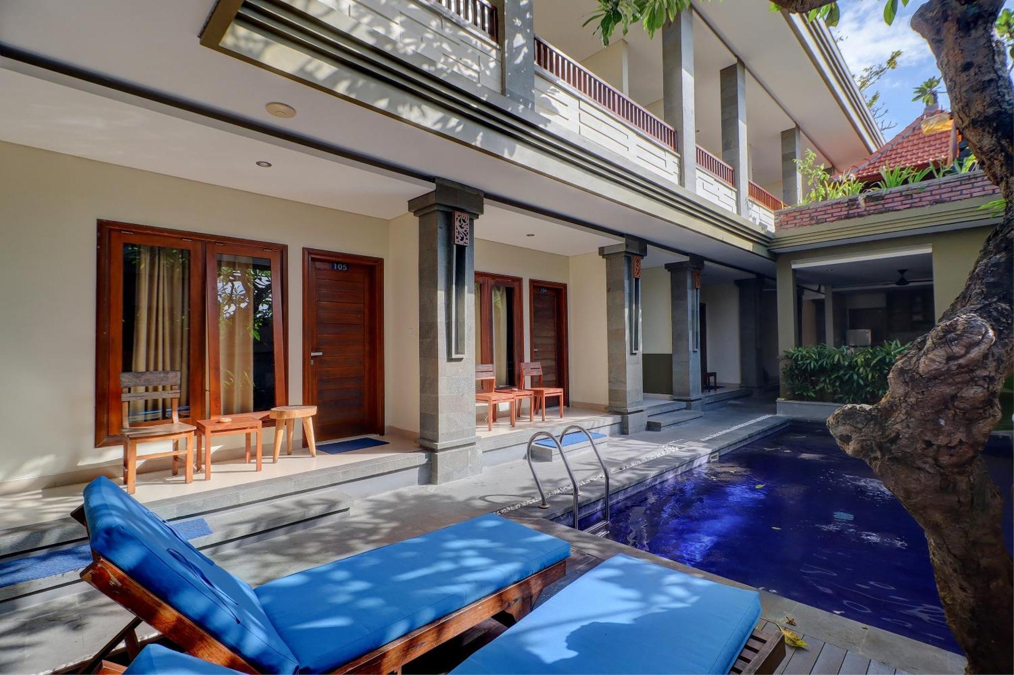 Oyo Life 92852 Singgah Legian Hotel 2*