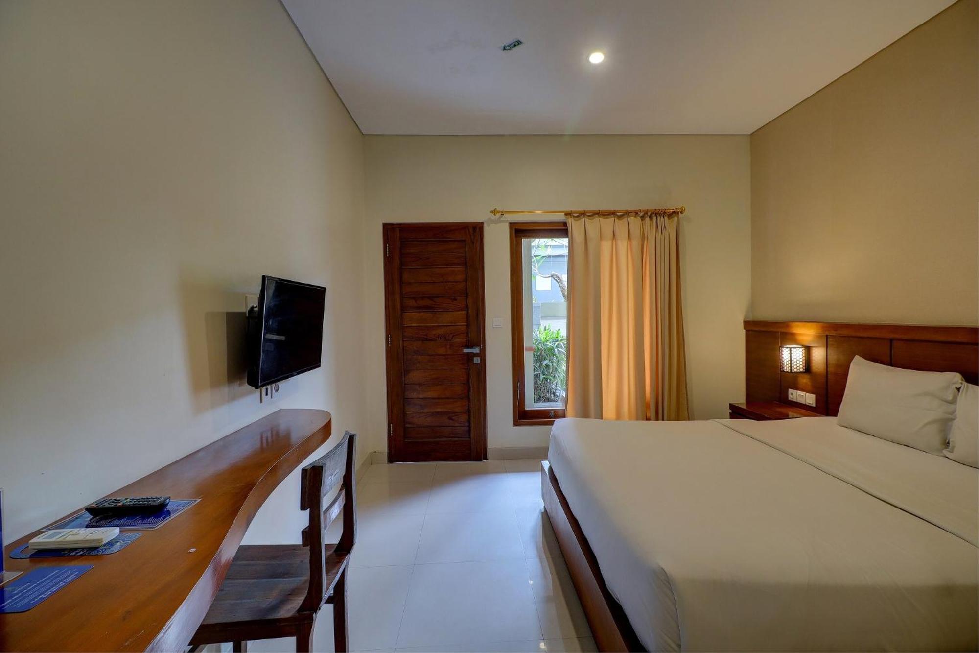 Oyo Life 92852 Singgah Legian 2*